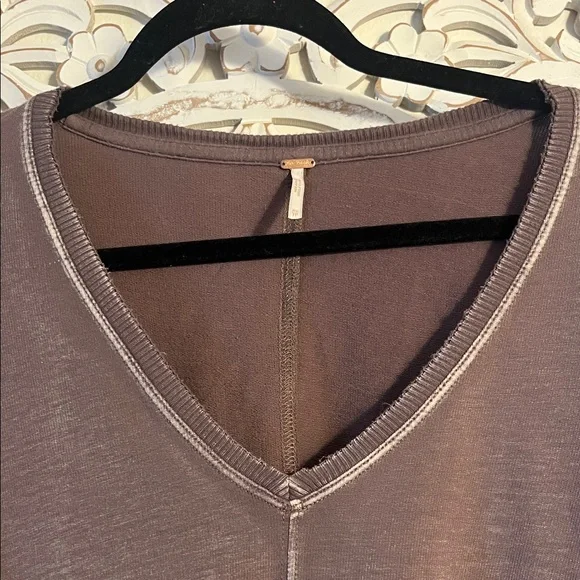 Free People Purple V-Neck Sweatshirt - Picture 3 of 7
